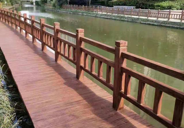 山西晋城混凝土仿木护栏工程项目